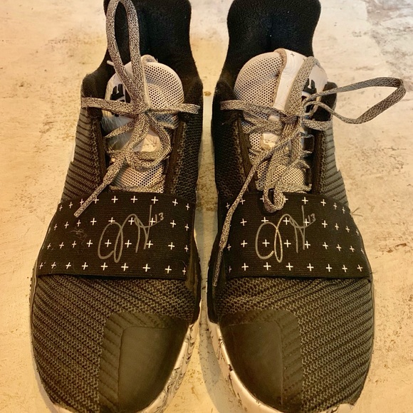 James harden volume 3 almost brand new !! - Picture 4 of 6